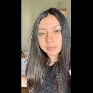 Meet your Posher, Briana